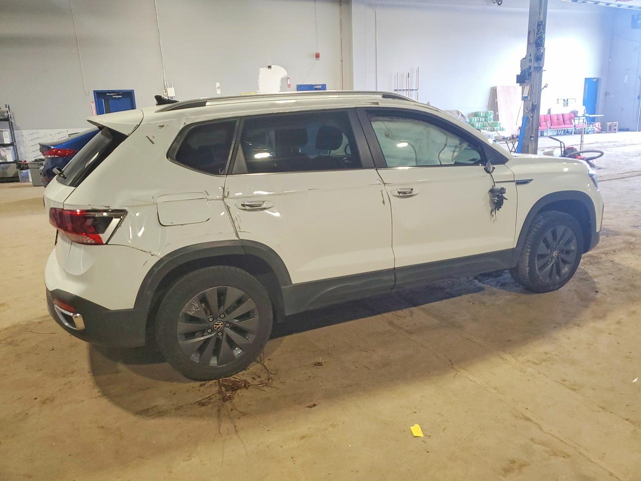 2024 VOLKSWAGEN TAOS SE photo 5