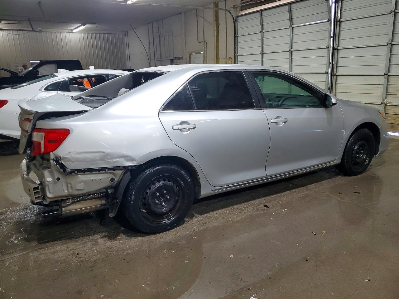 2012 TOYOTA CAMRY LE photo 5