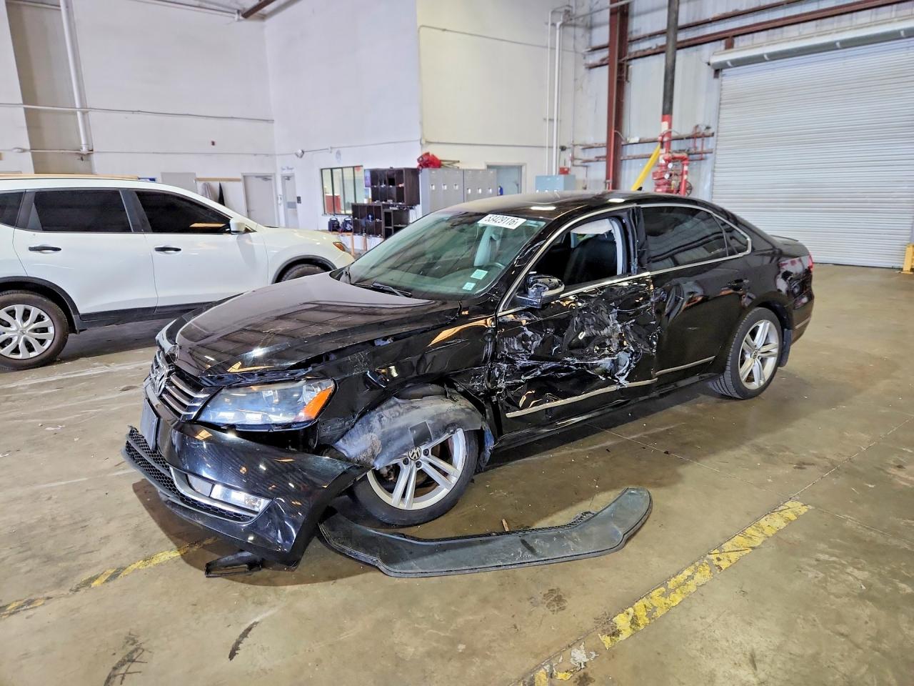 2015 VOLKSWAGEN PASSAT