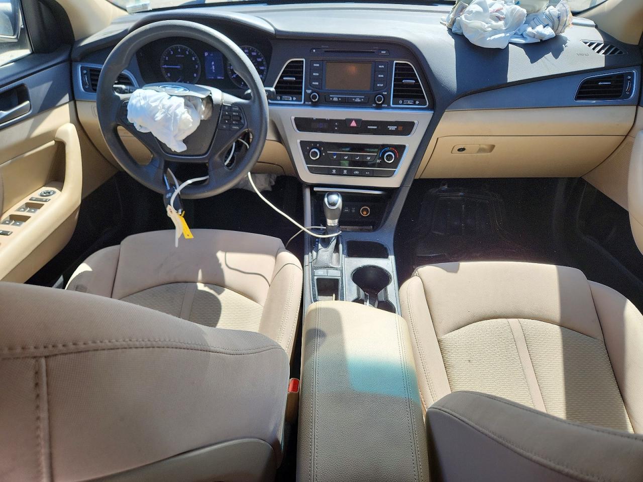 2015 HYUNDAI SONATA SE photo 22