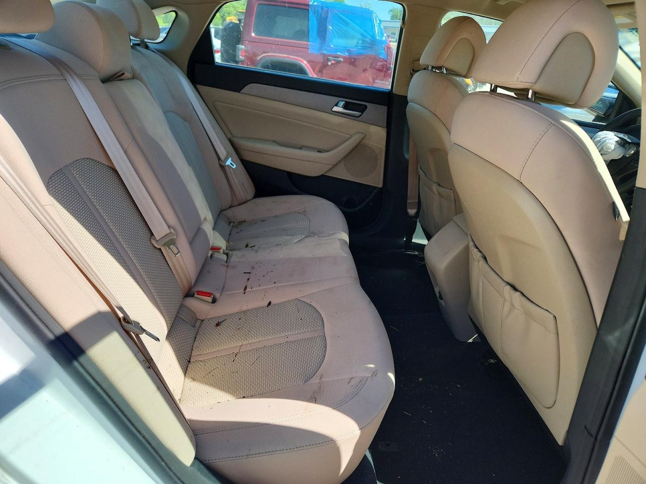 2015 HYUNDAI SONATA SE photo 28