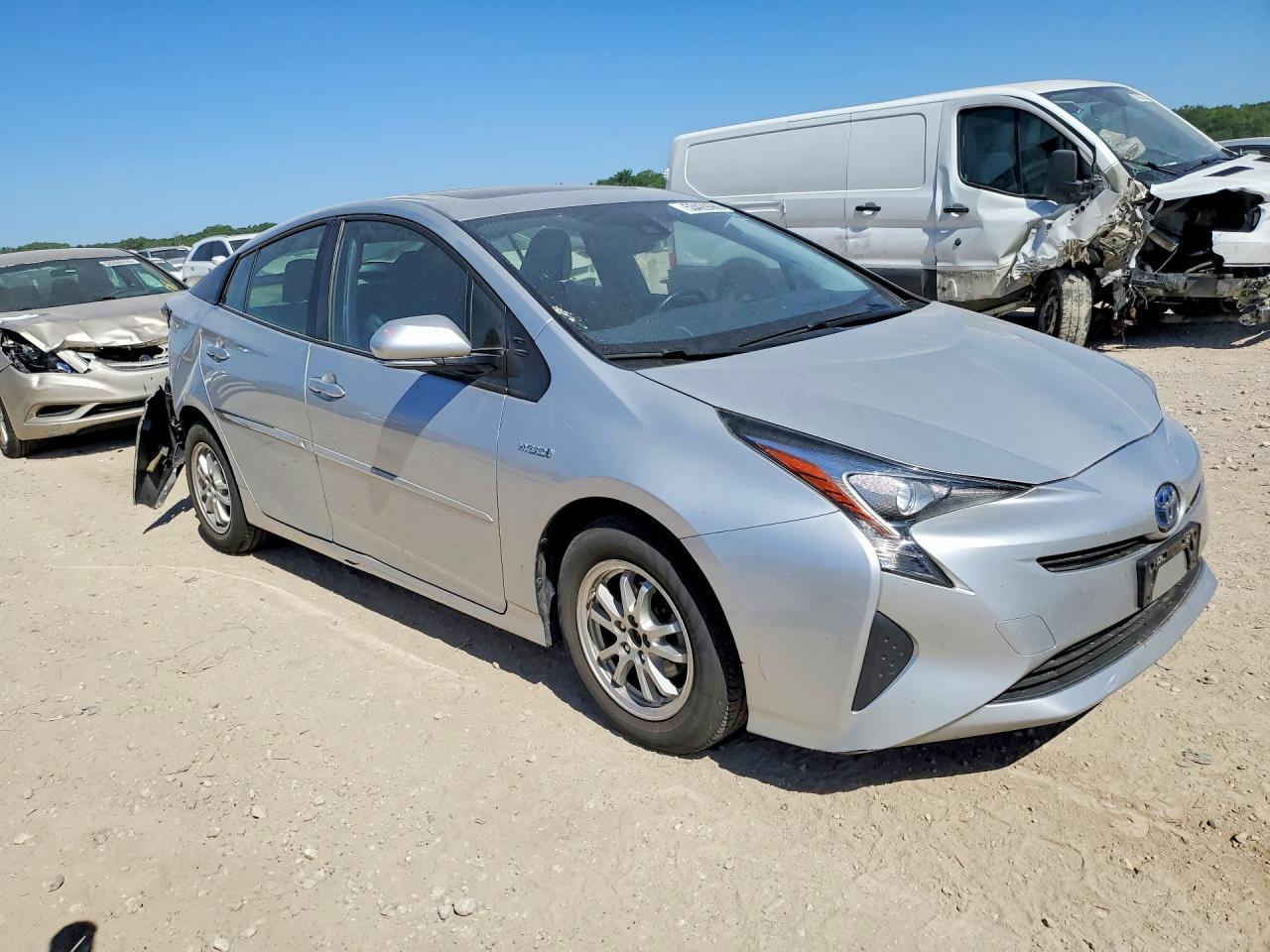 2017 TOYOTA PRIUS FOUR photo 10