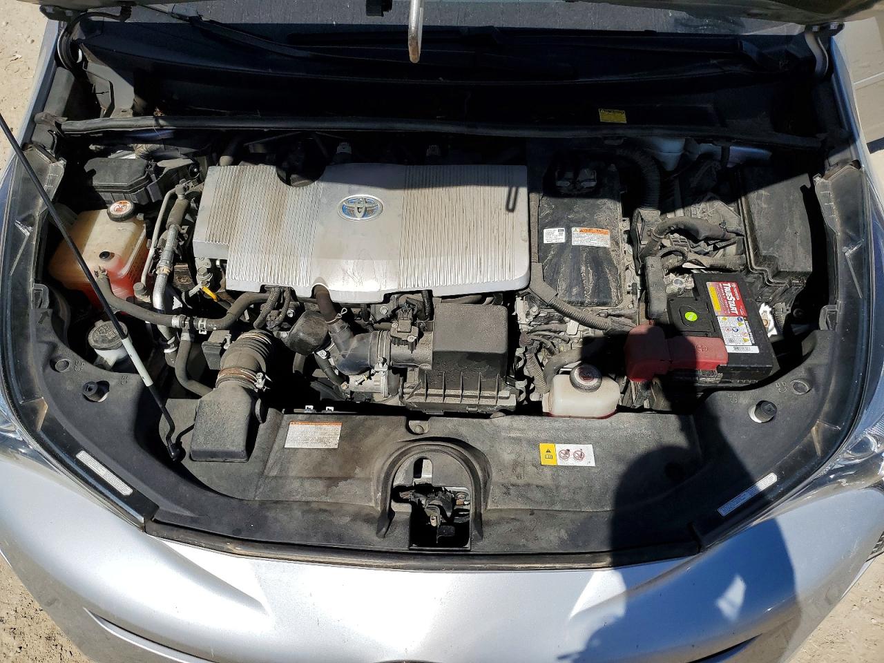 2017 TOYOTA PRIUS FOUR photo 31