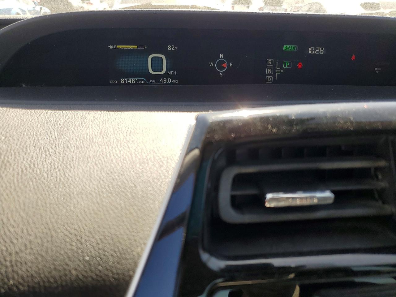 2017 TOYOTA PRIUS FOUR photo 25