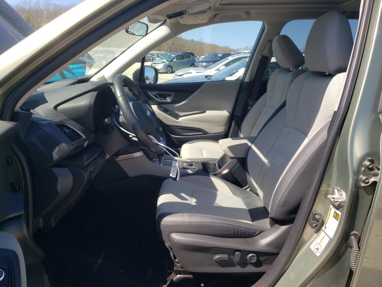 2019 SUBARU FORESTER PREMIUM photo 13