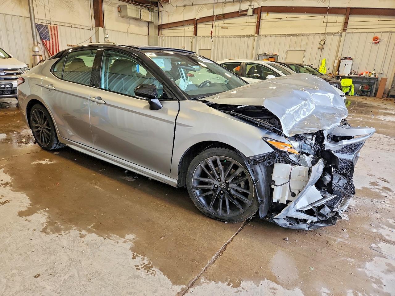 2019 TOYOTA CAMRY XSE photo 7