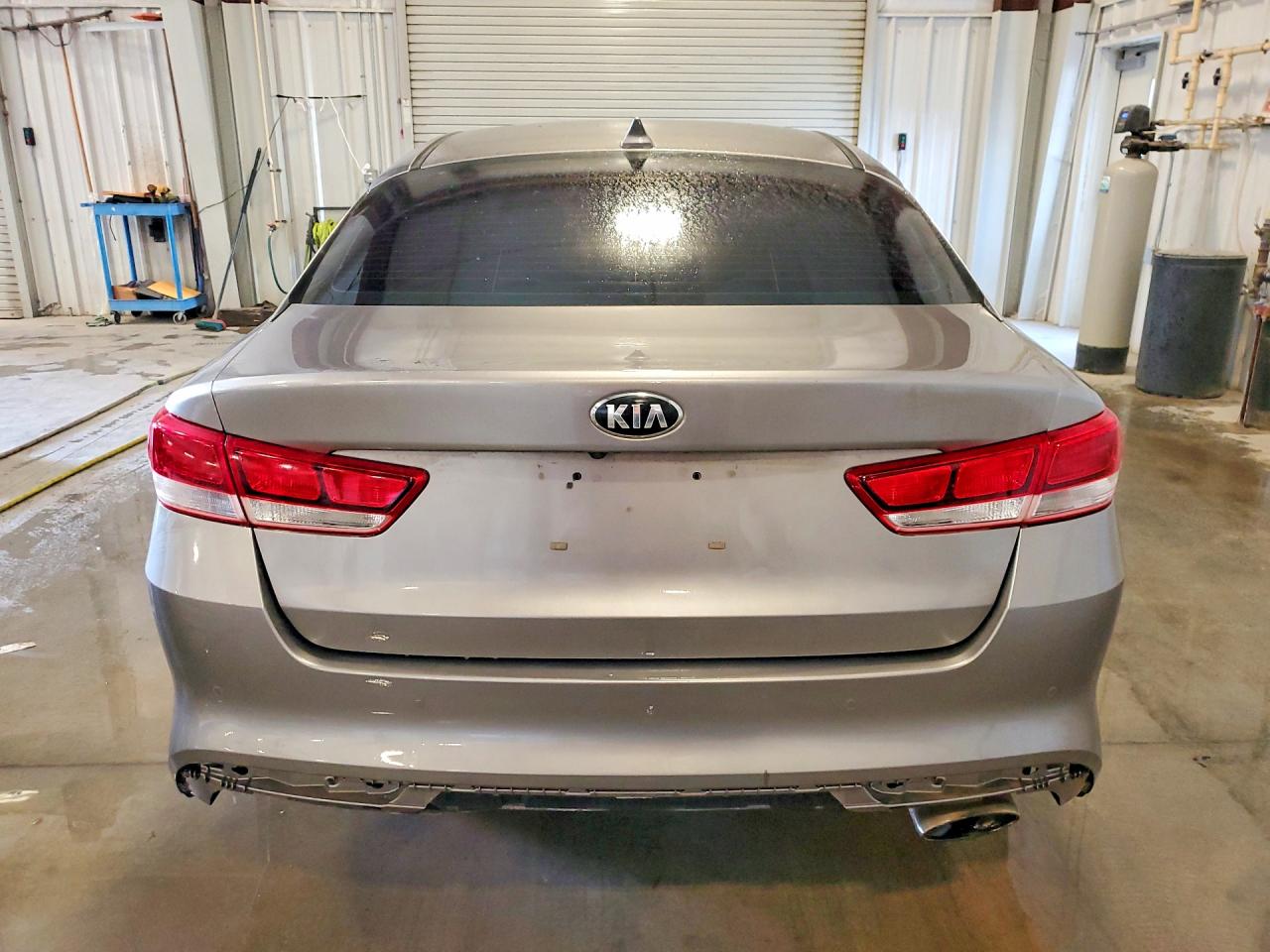 2018 KIA OPTIMA LX photo 6
