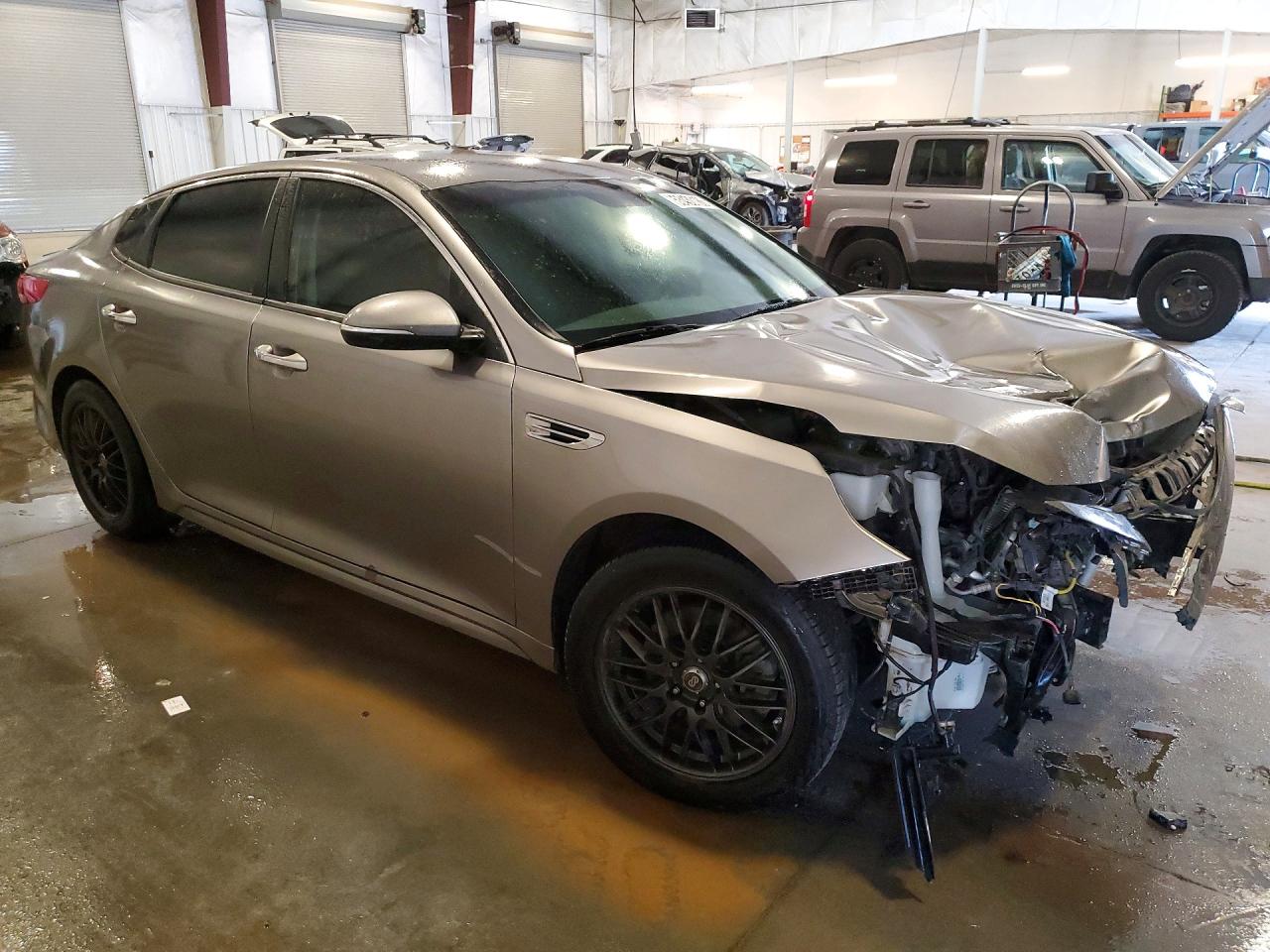 2018 KIA OPTIMA LX photo 4