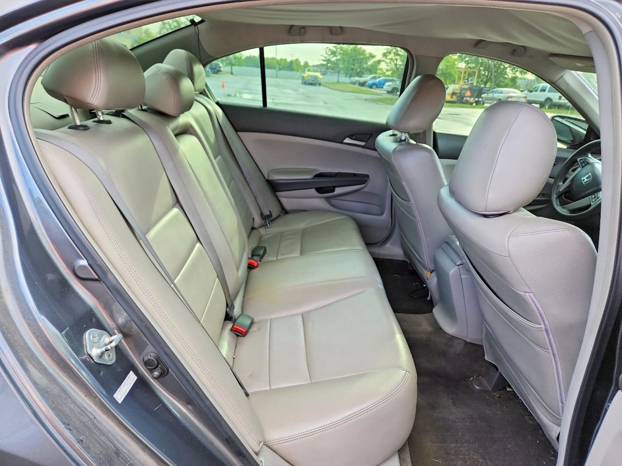 2009 HONDA ACCORD LXP photo 19