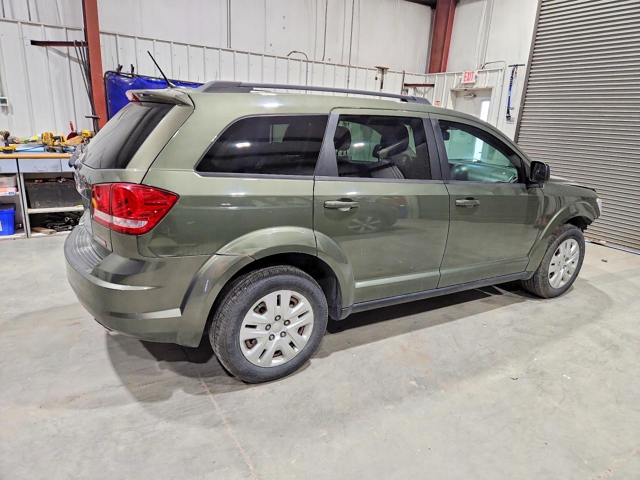 2017 DODGE JOURNEY SE photo 3