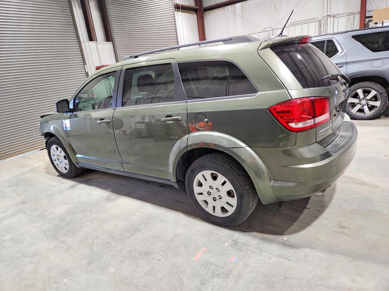 2017 DODGE JOURNEY SE photo 2