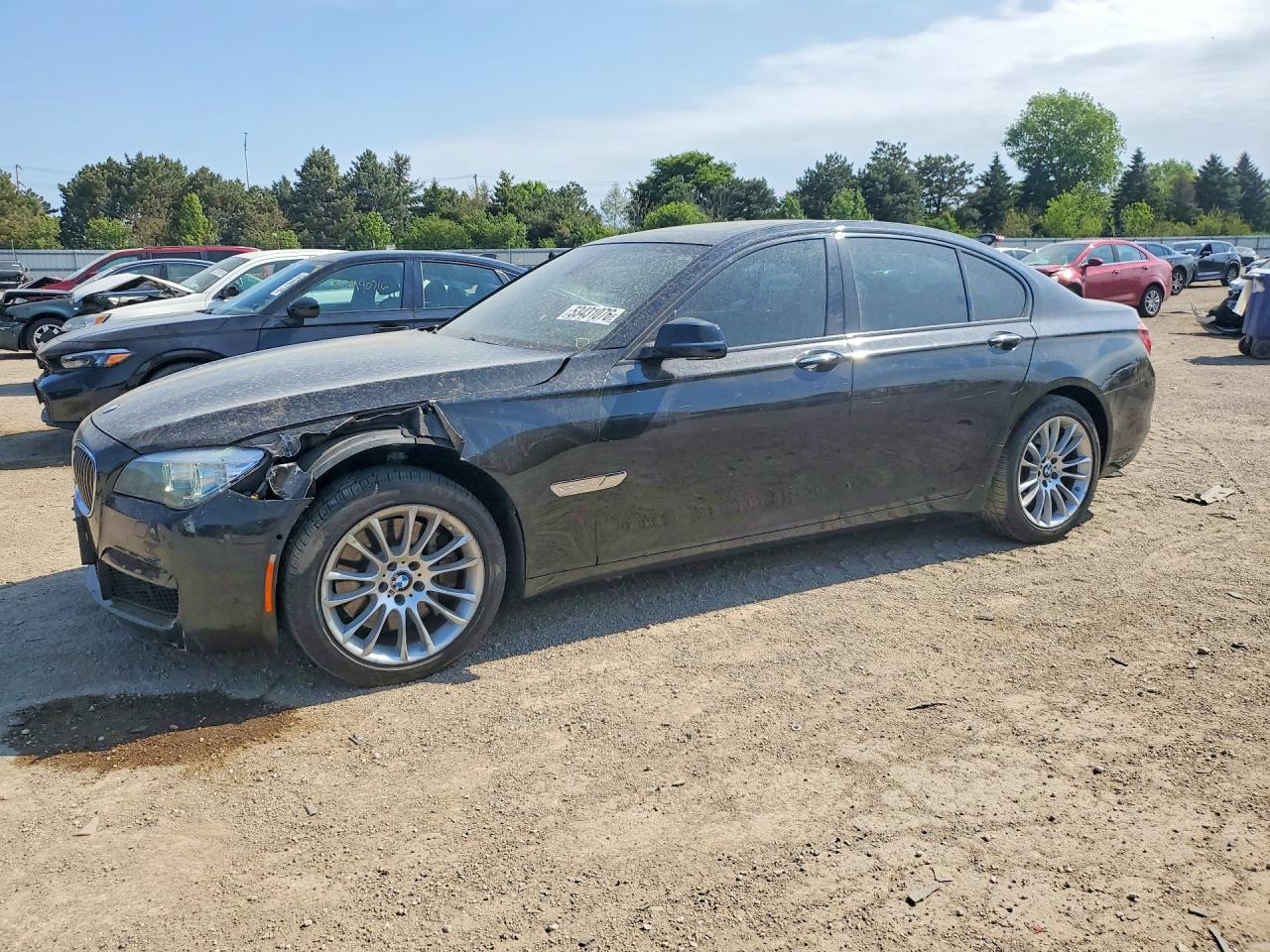 2013 BMW 750