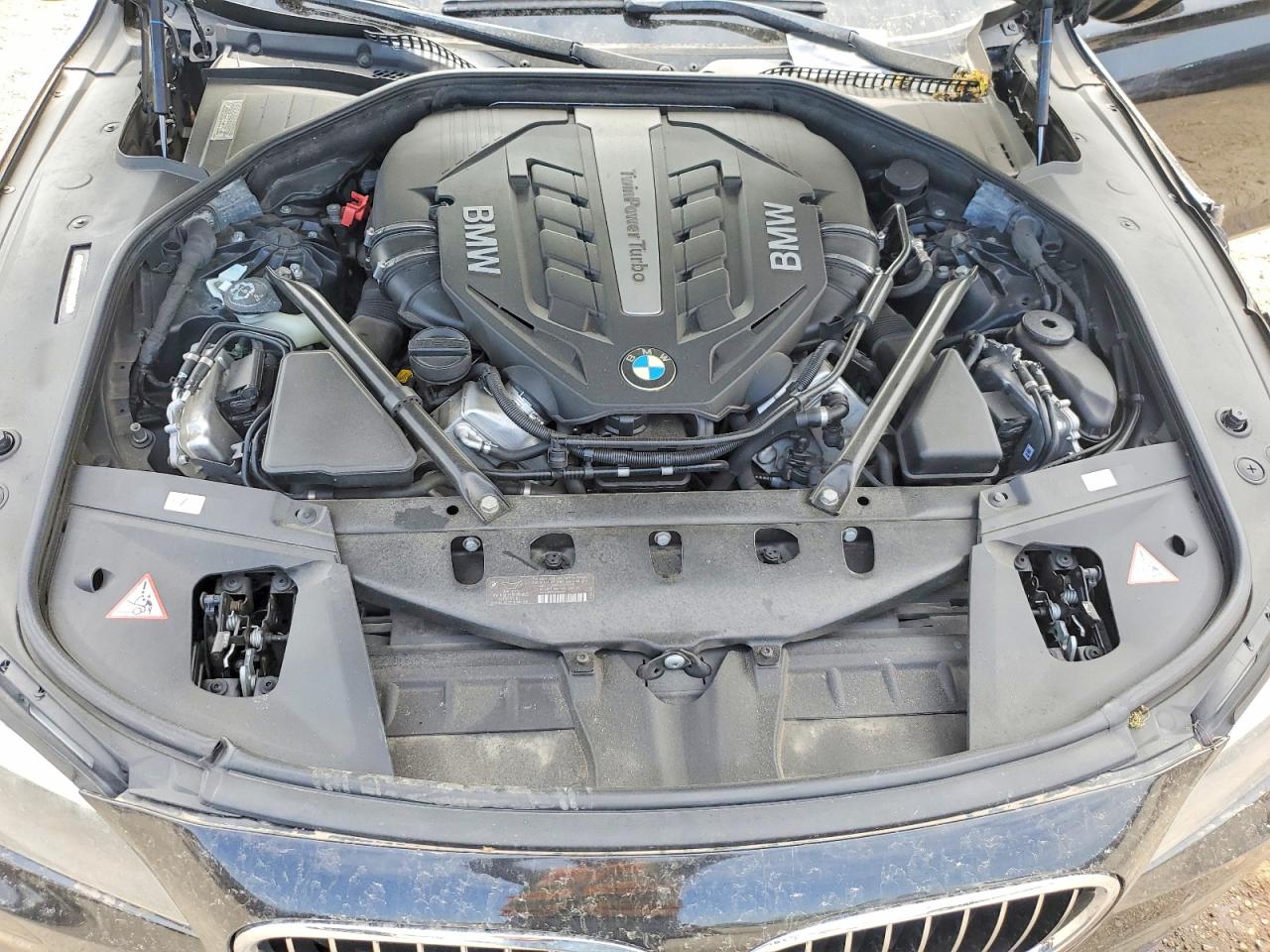 2013 BMW 750 XI photo 21