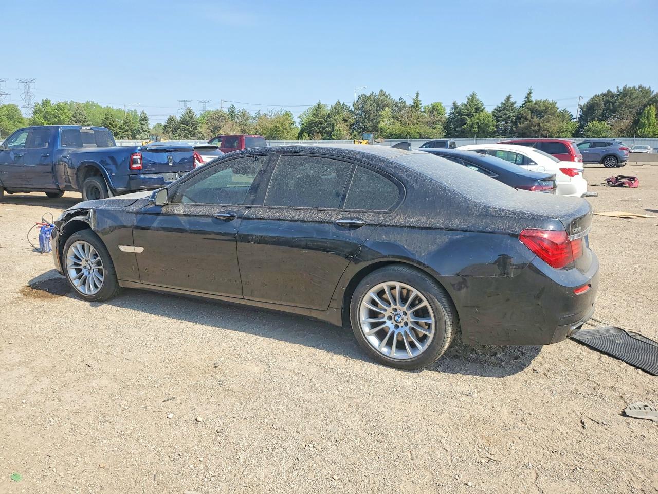 2013 BMW 750 XI photo 3