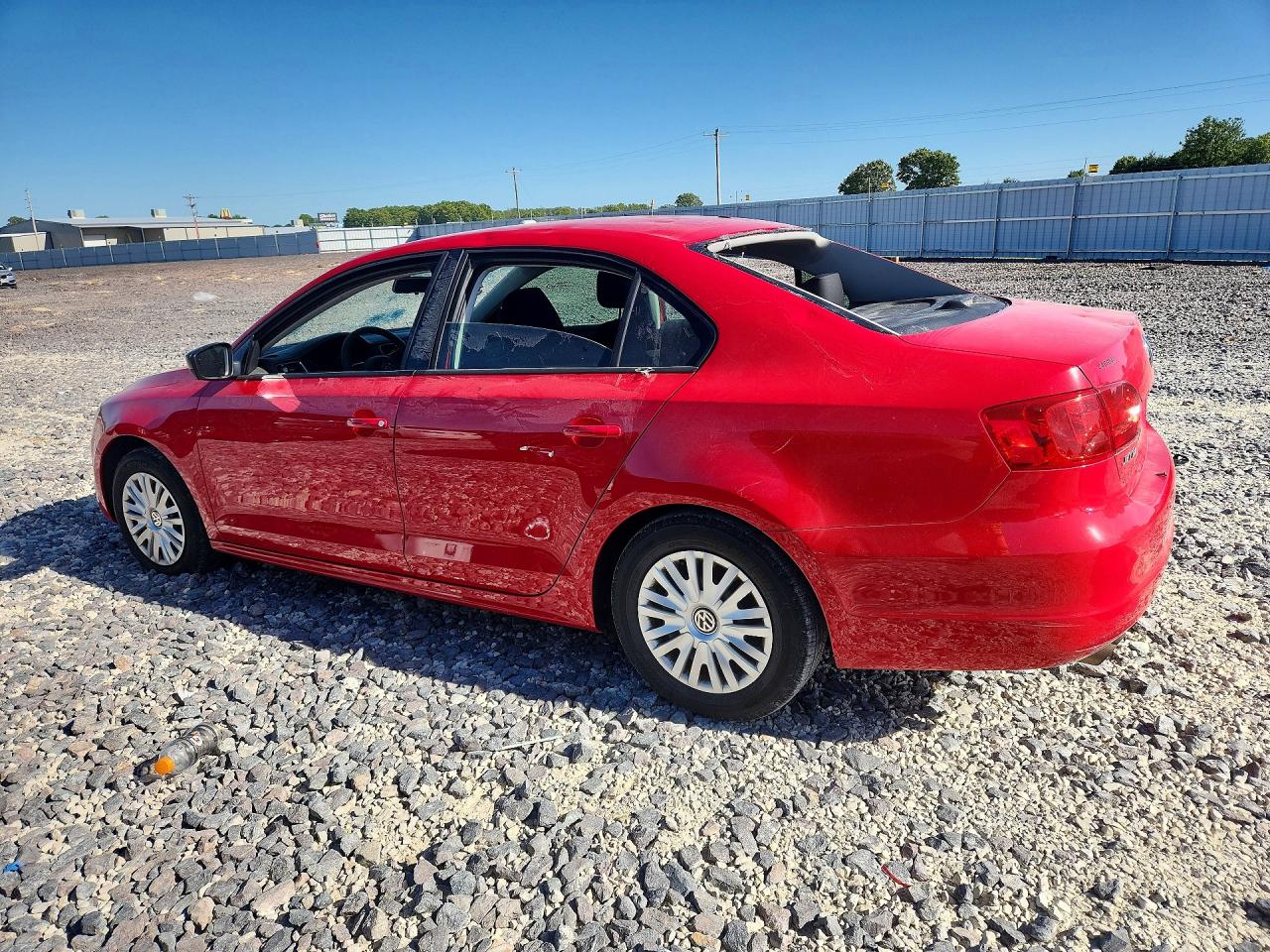 2014 VOLKSWAGEN JETTA BASE photo 2
