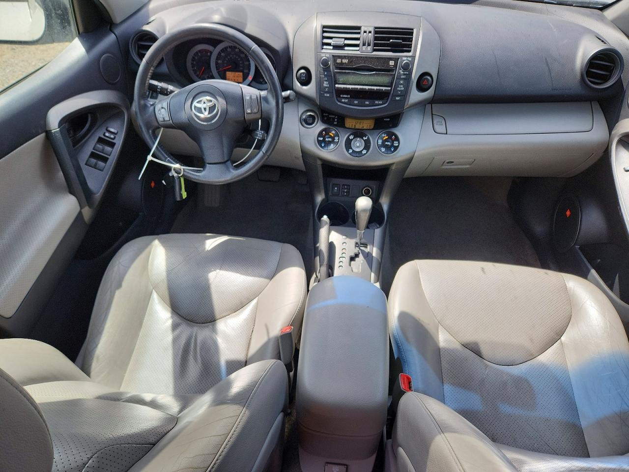 2010 TOYOTA RAV4 LIMITED photo 8