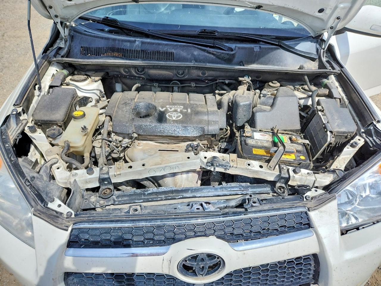 2010 TOYOTA RAV4 LIMITED photo 11