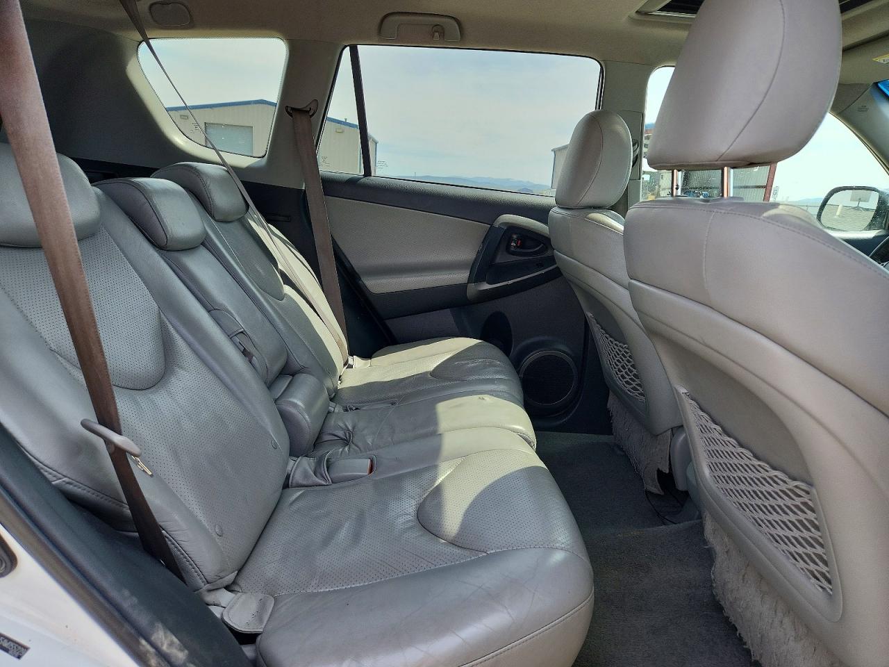 2010 TOYOTA RAV4 LIMITED photo 10