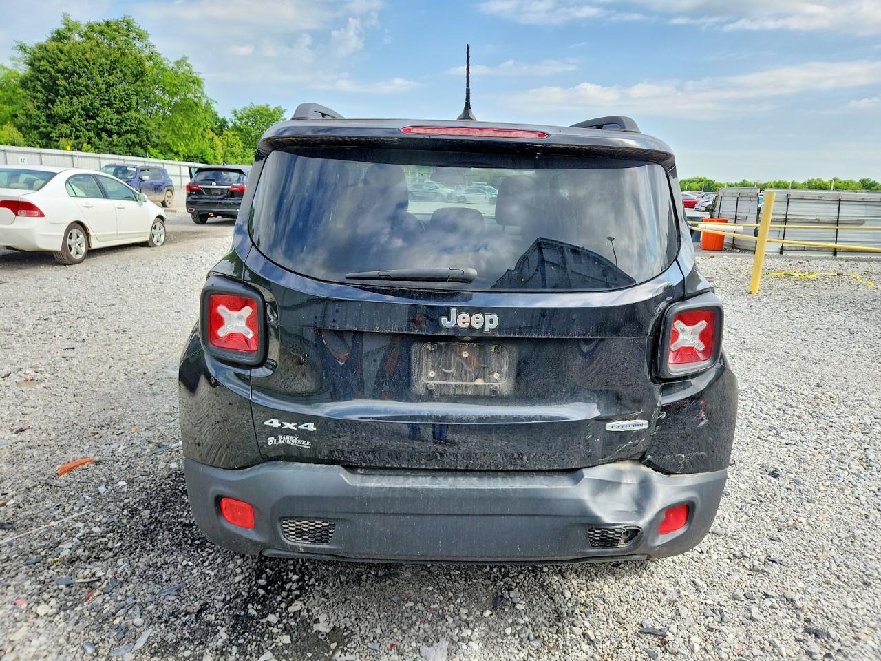2015 JEEP RENEGADE LATITUDE photo 11