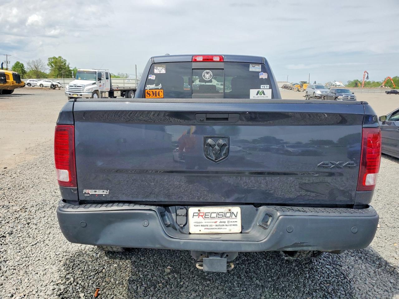 2019 RAM 1500 CLASSIC SLT photo 11