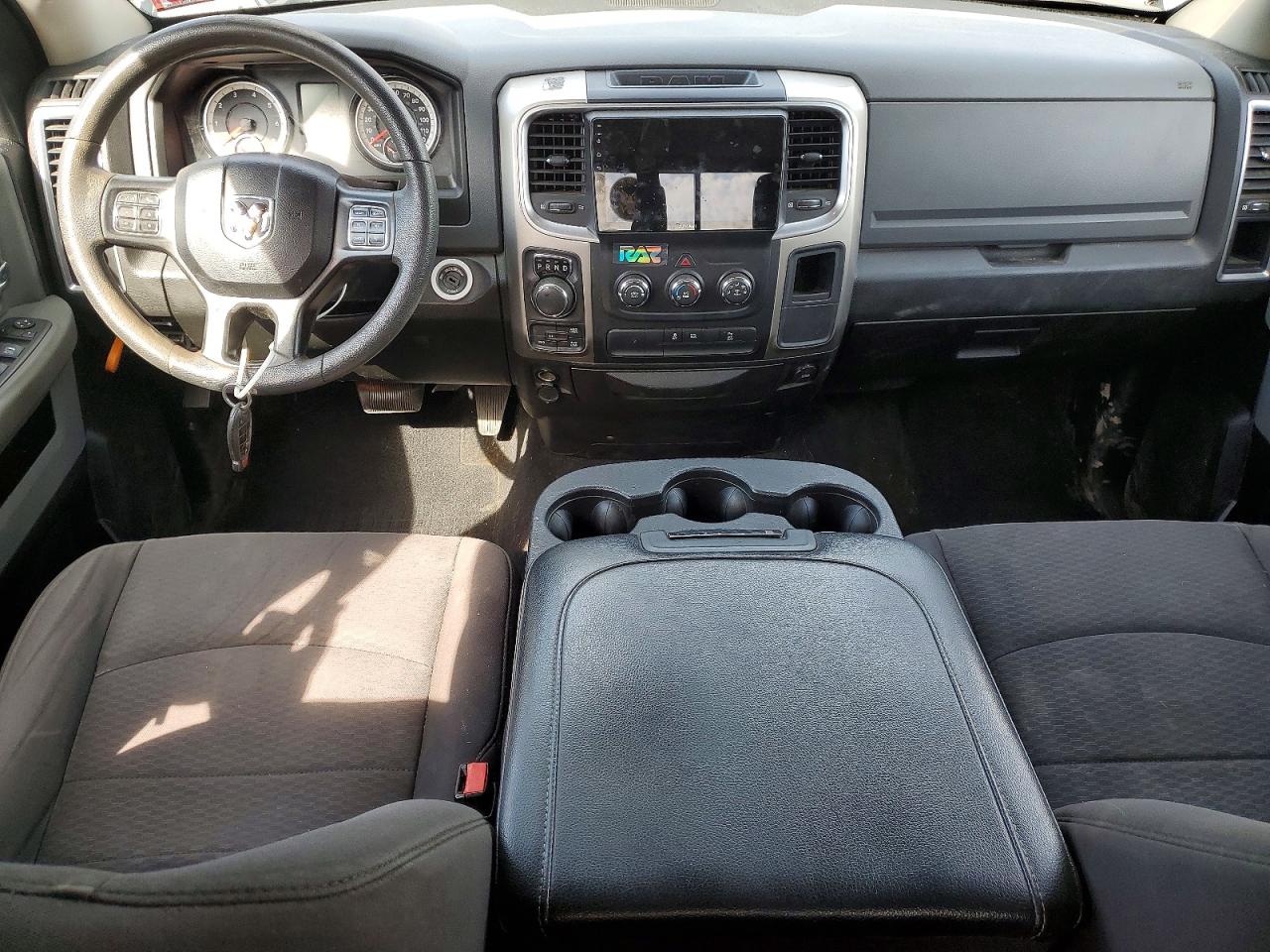 2019 RAM 1500 CLASSIC SLT photo 15