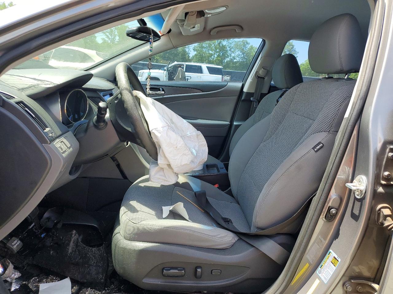 2013 HYUNDAI SONATA GLS photo 13