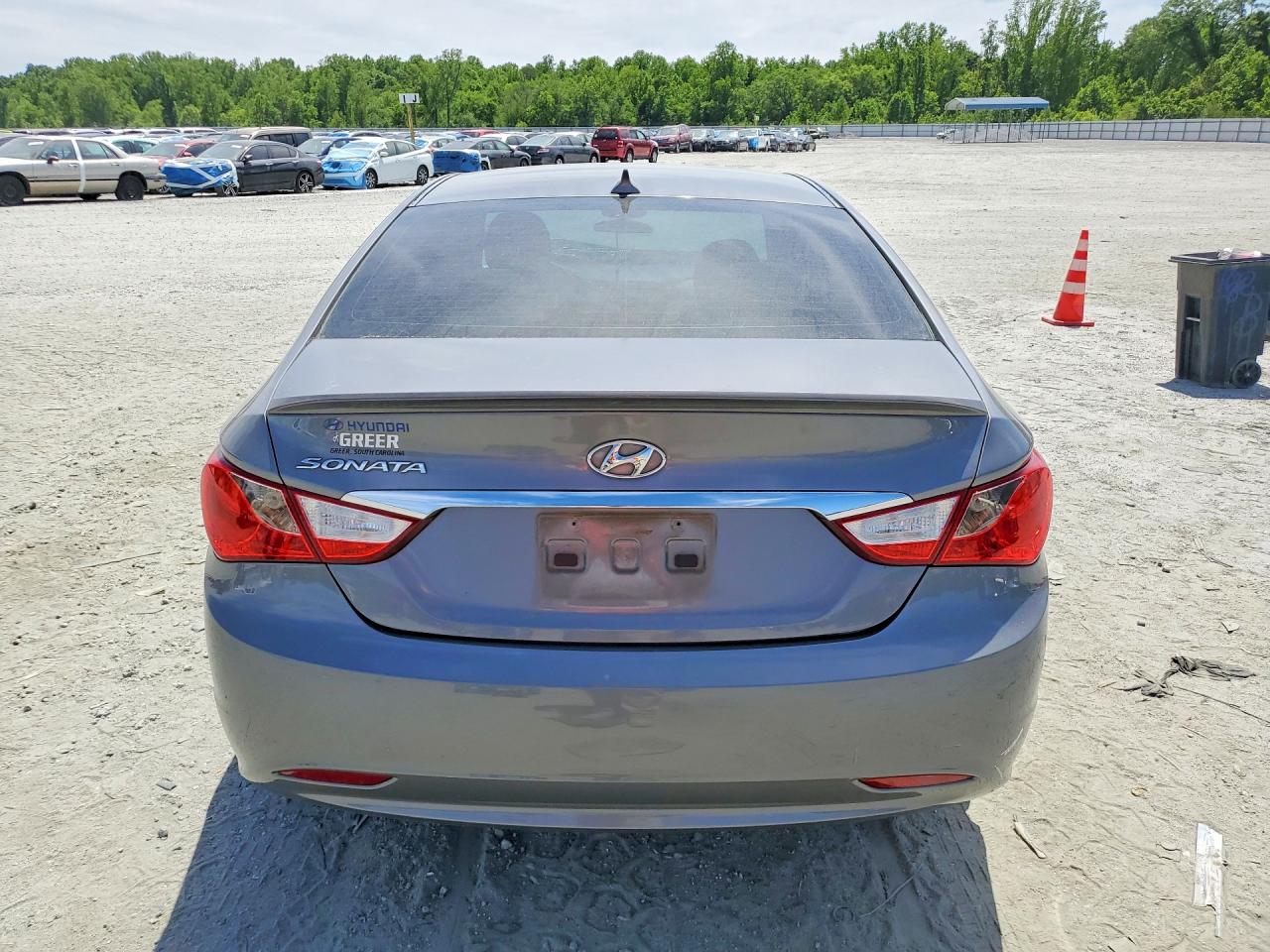 2013 HYUNDAI SONATA GLS photo 11
