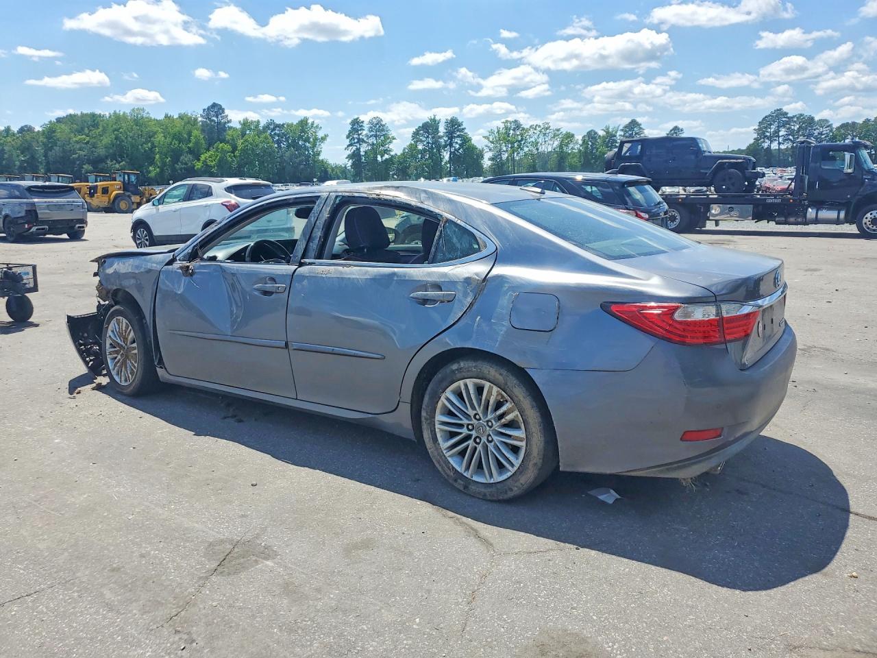 2013 LEXUS ES 350 photo 3