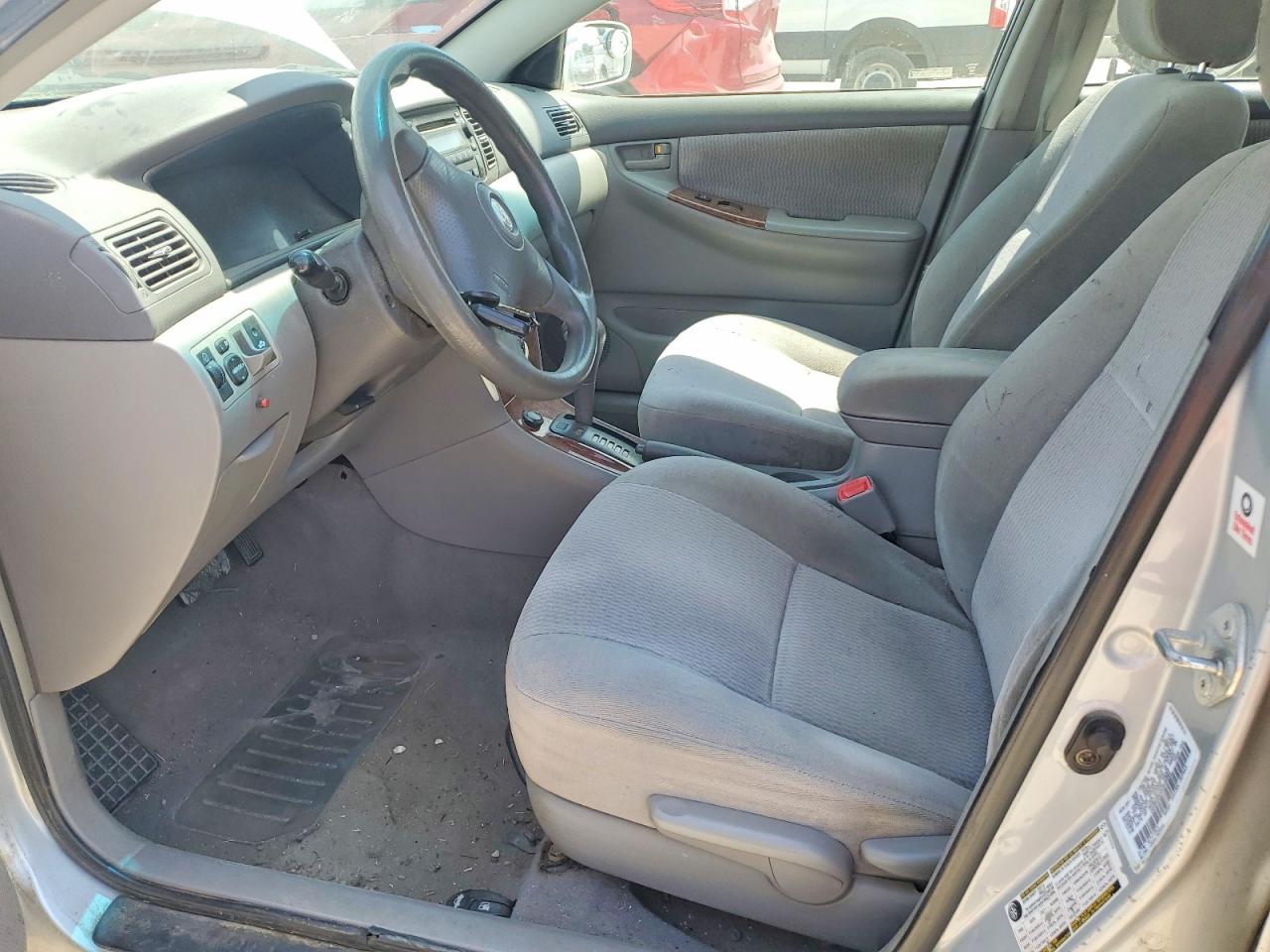 2006 TOYOTA COROLLA LE photo 19