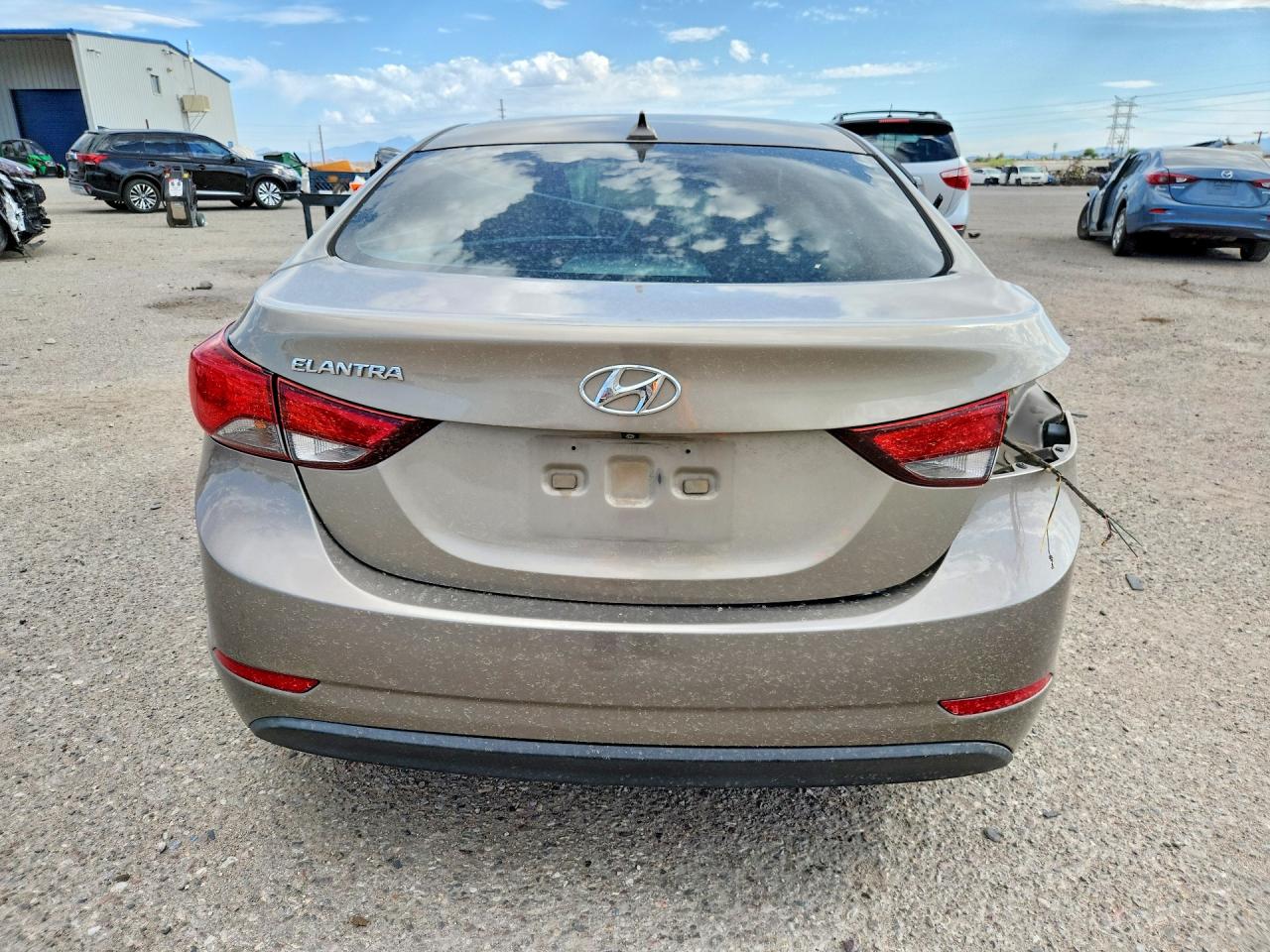 2016 HYUNDAI ELANTRA SE photo 16