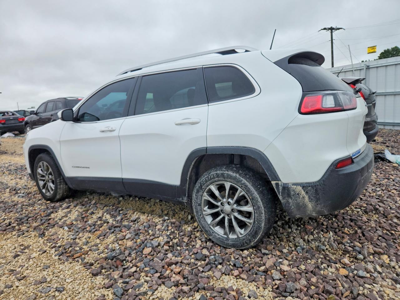 2019 JEEP CHEROKEE LATITUDE PLUS photo 4