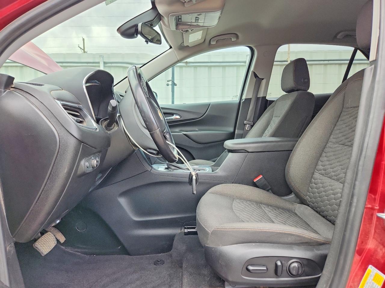 2020 CHEVROLET EQUINOX LT photo 13