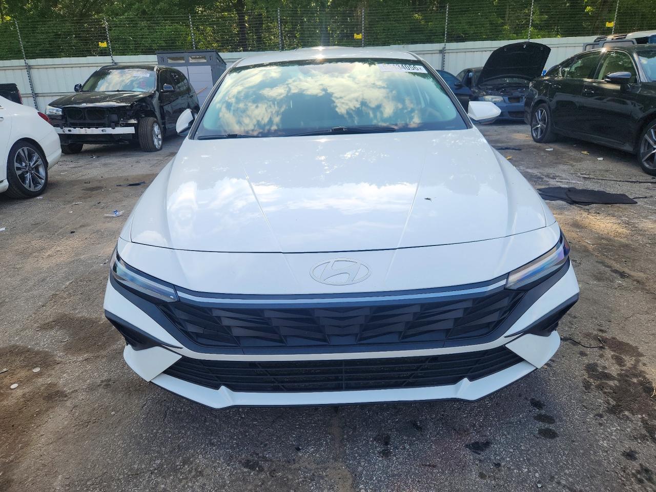2024 HYUNDAI ELANTRA SE photo 5