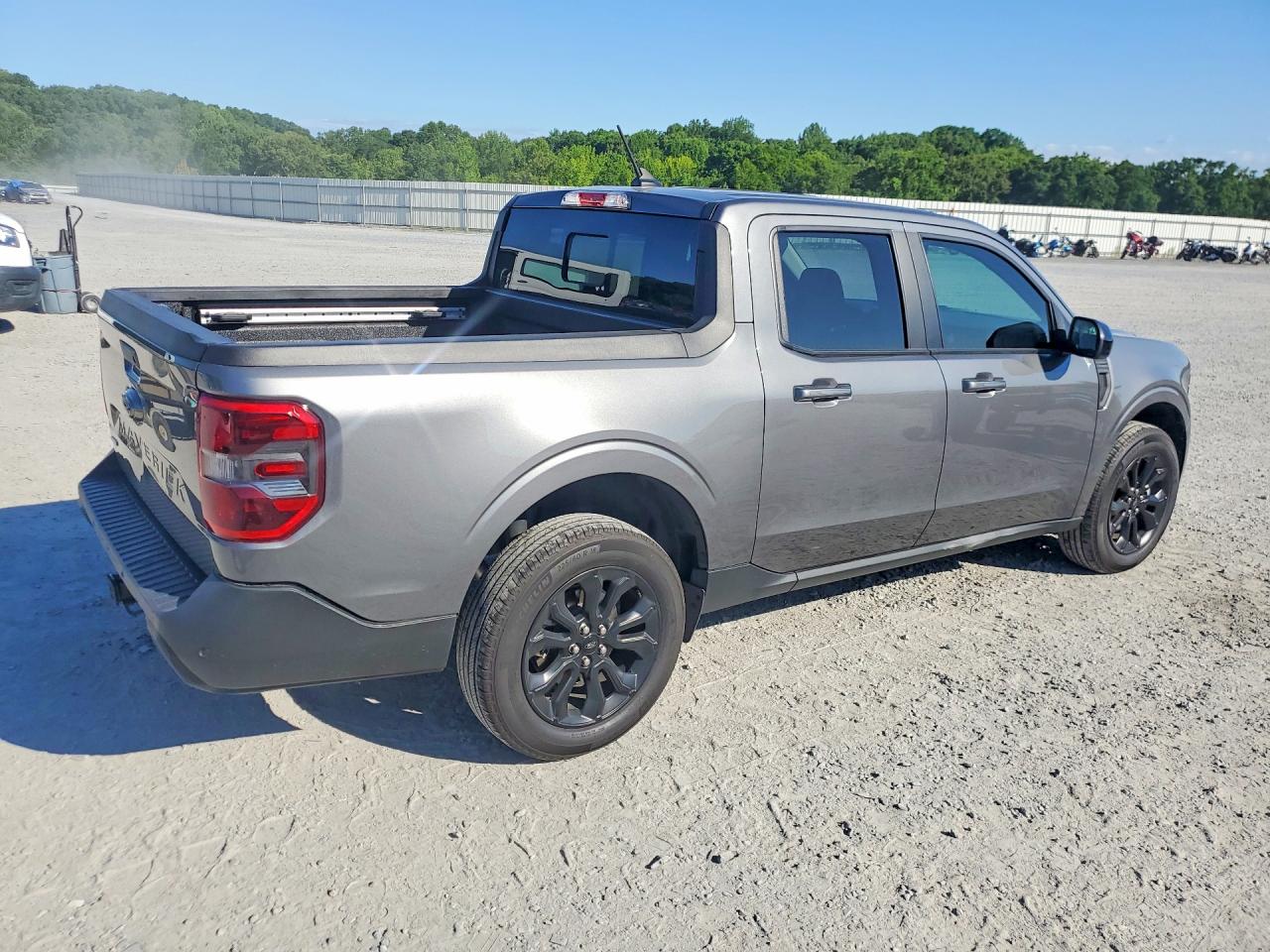 2024 FORD MAVERICK LARIAT photo 5