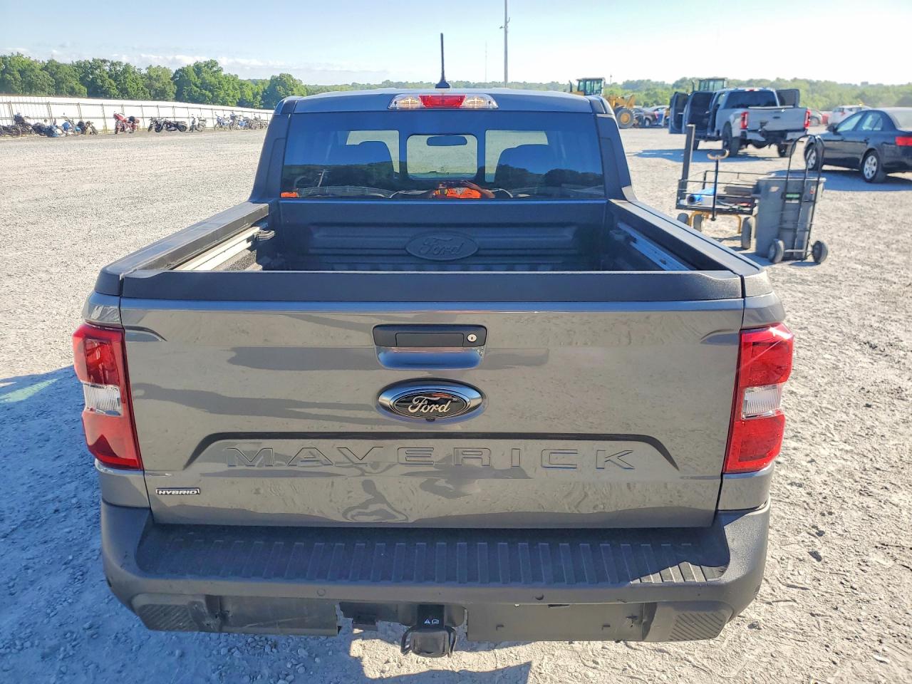 2024 FORD MAVERICK LARIAT photo 11