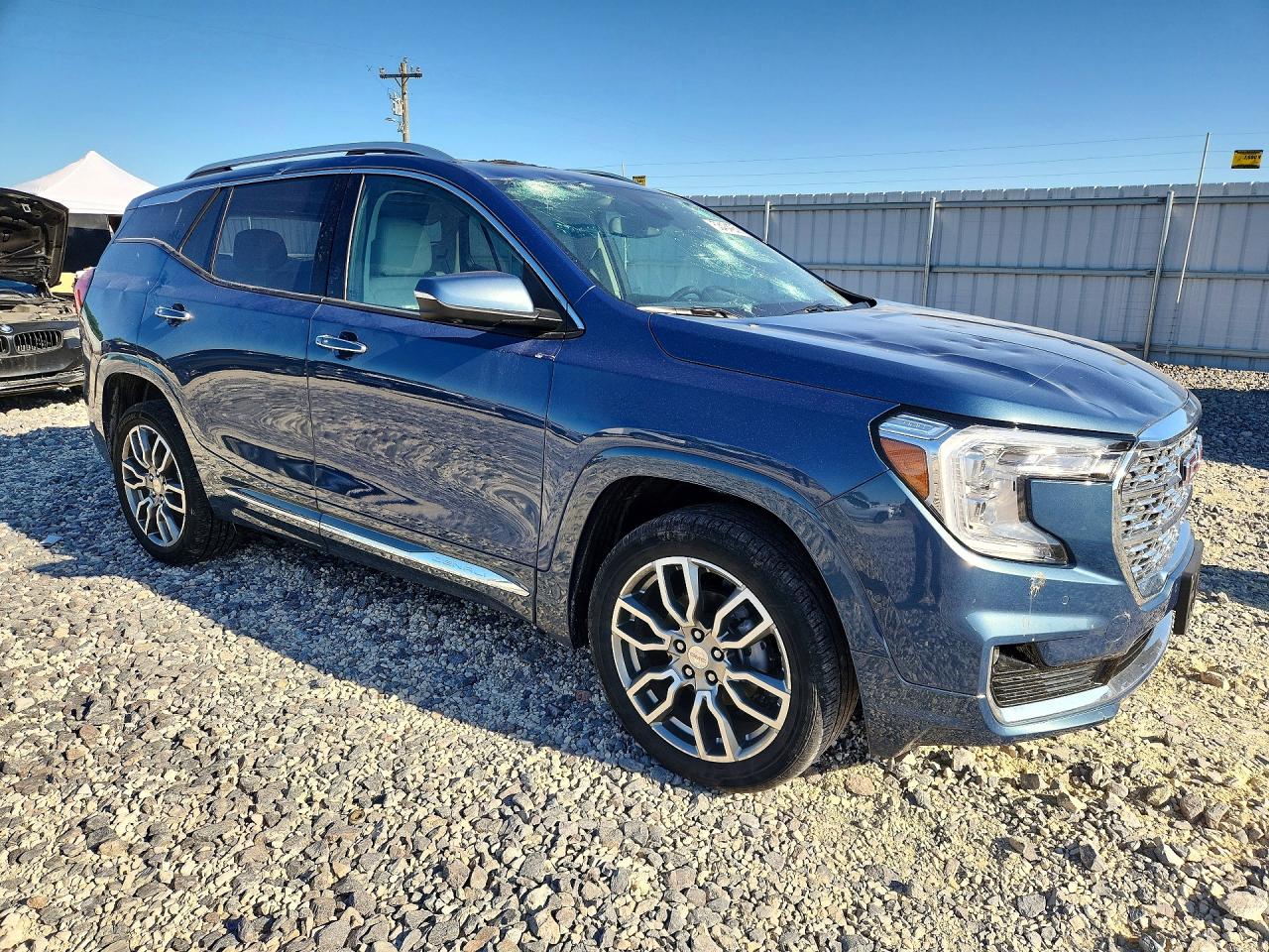 2024 GMC TERRAIN DENALI photo 10