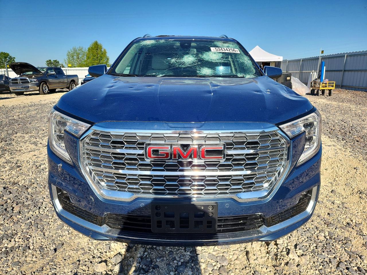 2024 GMC TERRAIN DENALI photo 13