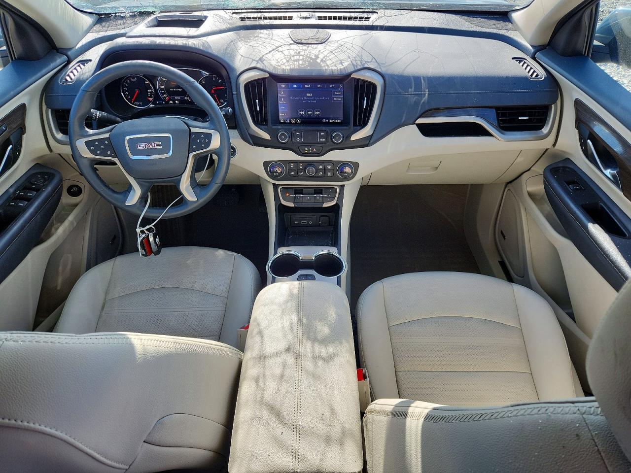 2024 GMC TERRAIN DENALI photo 22