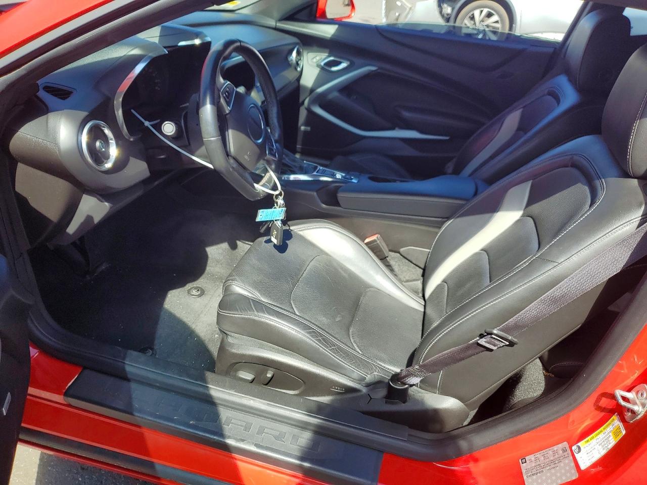 2016 CHEVROLET CAMARO LT photo 7