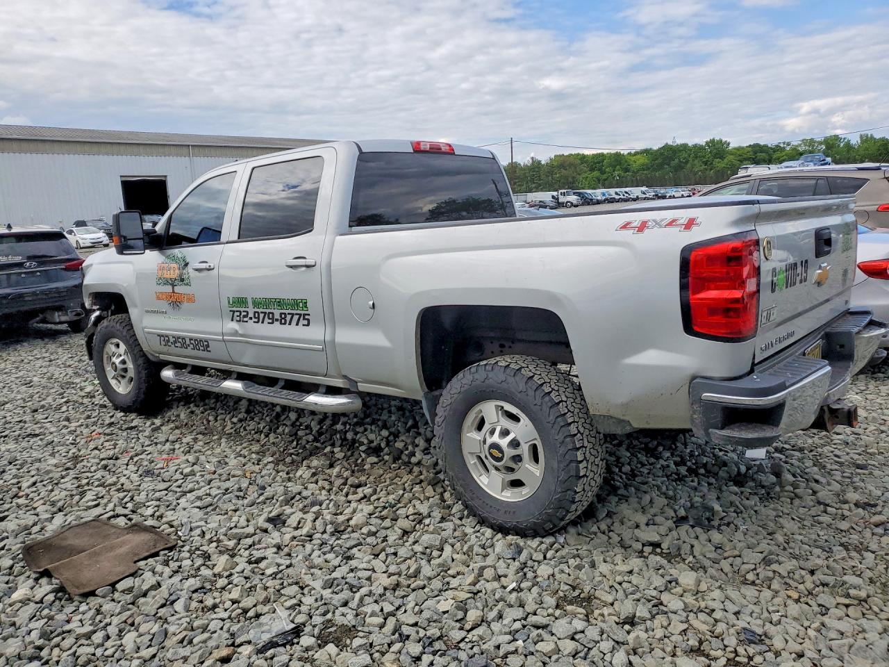 2016 CHEVROLET SILVERADO K2500 HEAVY DUTY LT photo 3