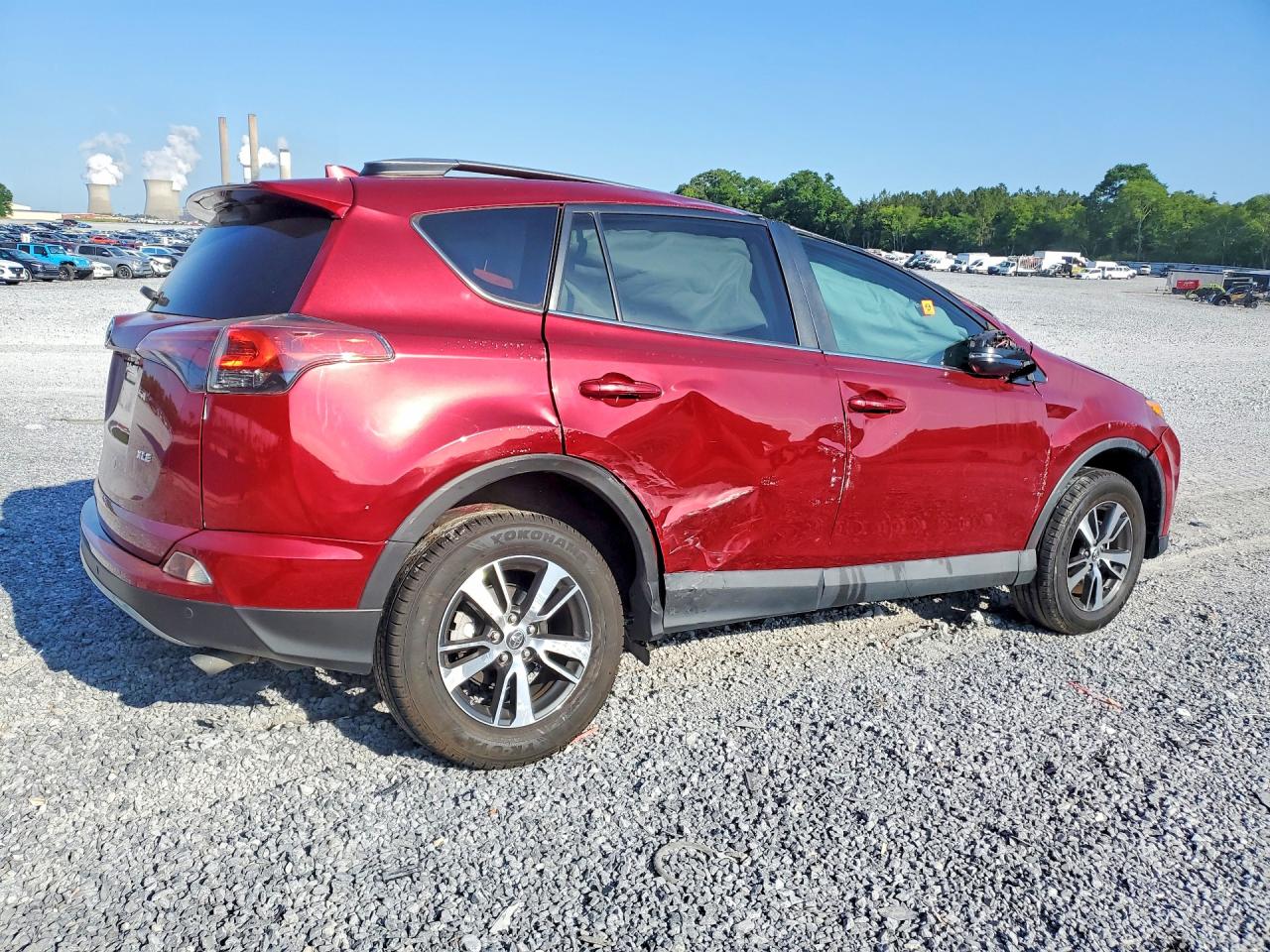 2018 TOYOTA RAV4 XLE photo 5