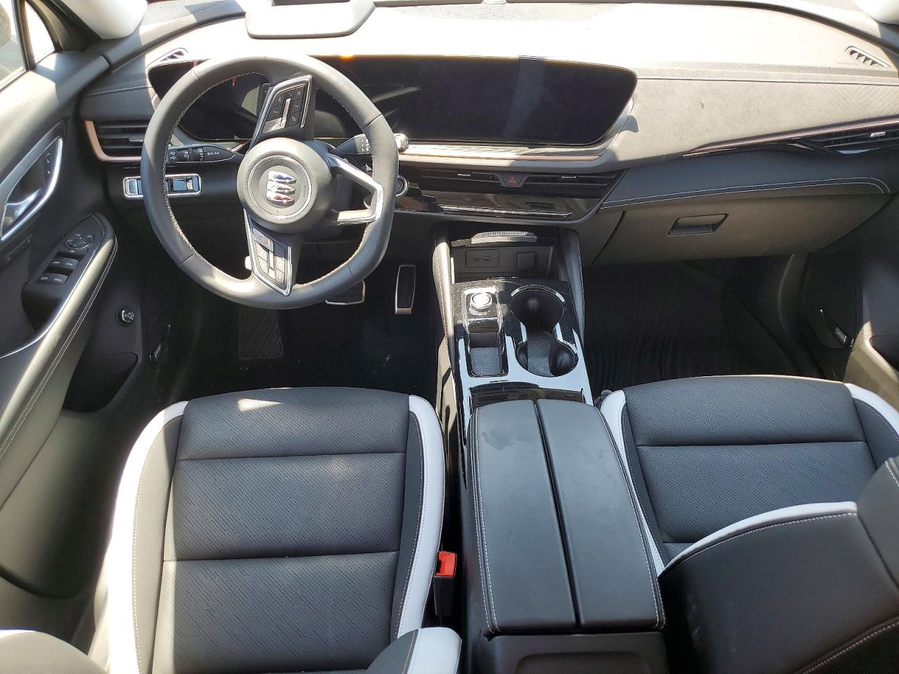 2024 BUICK ENVISION ESSENCE photo 22