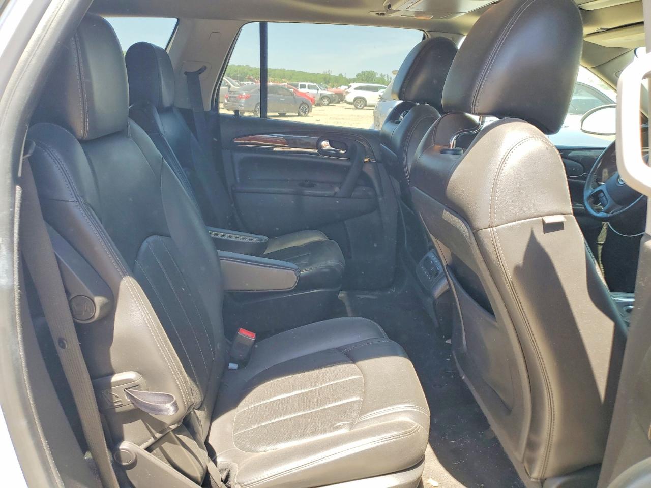 2016 BUICK ENCLAVE photo 19