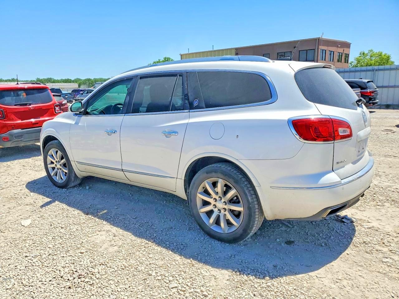 2016 BUICK ENCLAVE photo 3