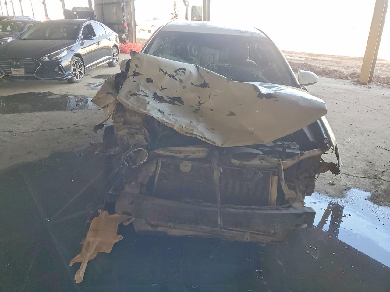 2012 TOYOTA CAMRY LE photo 13