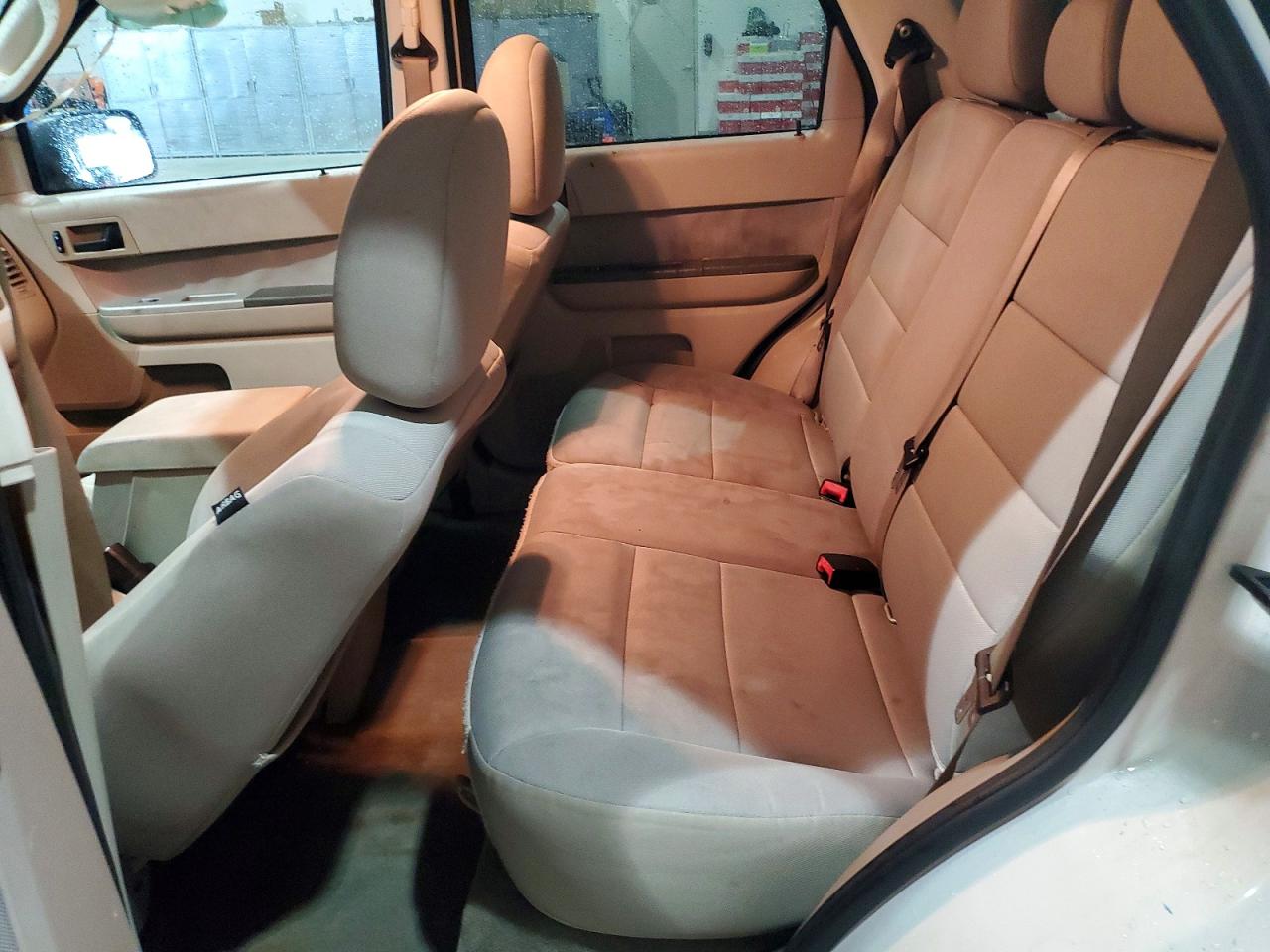 2010 FORD ESCAPE XLT photo 21