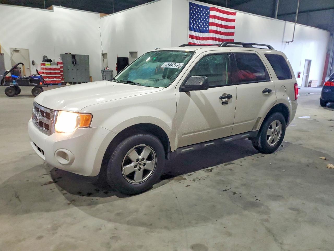 2010 FORD ESCAPE