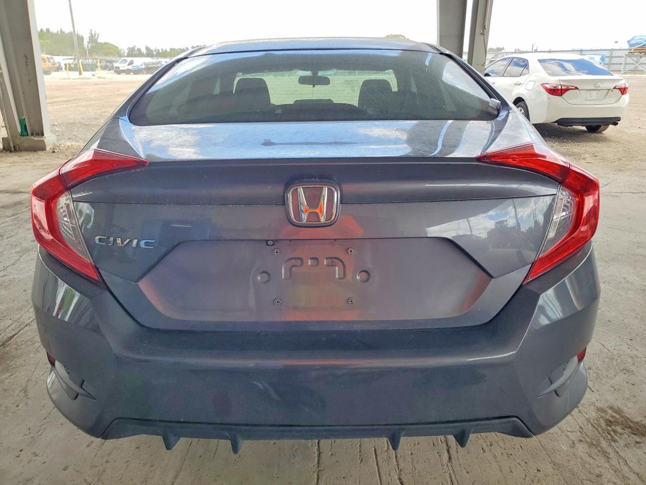 2017 HONDA CIVIC LX photo 11