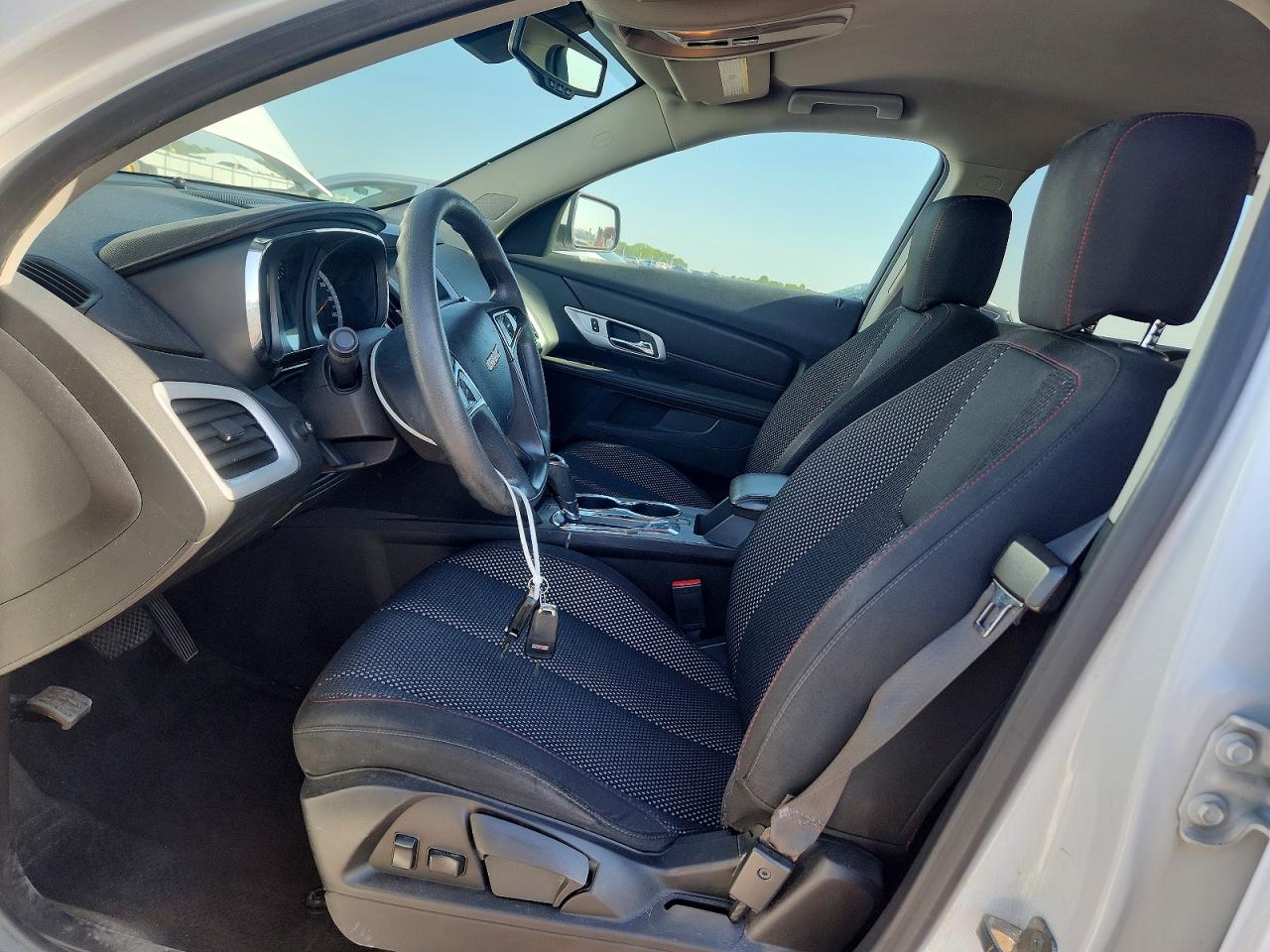 2017 GMC TERRAIN SLE photo 13