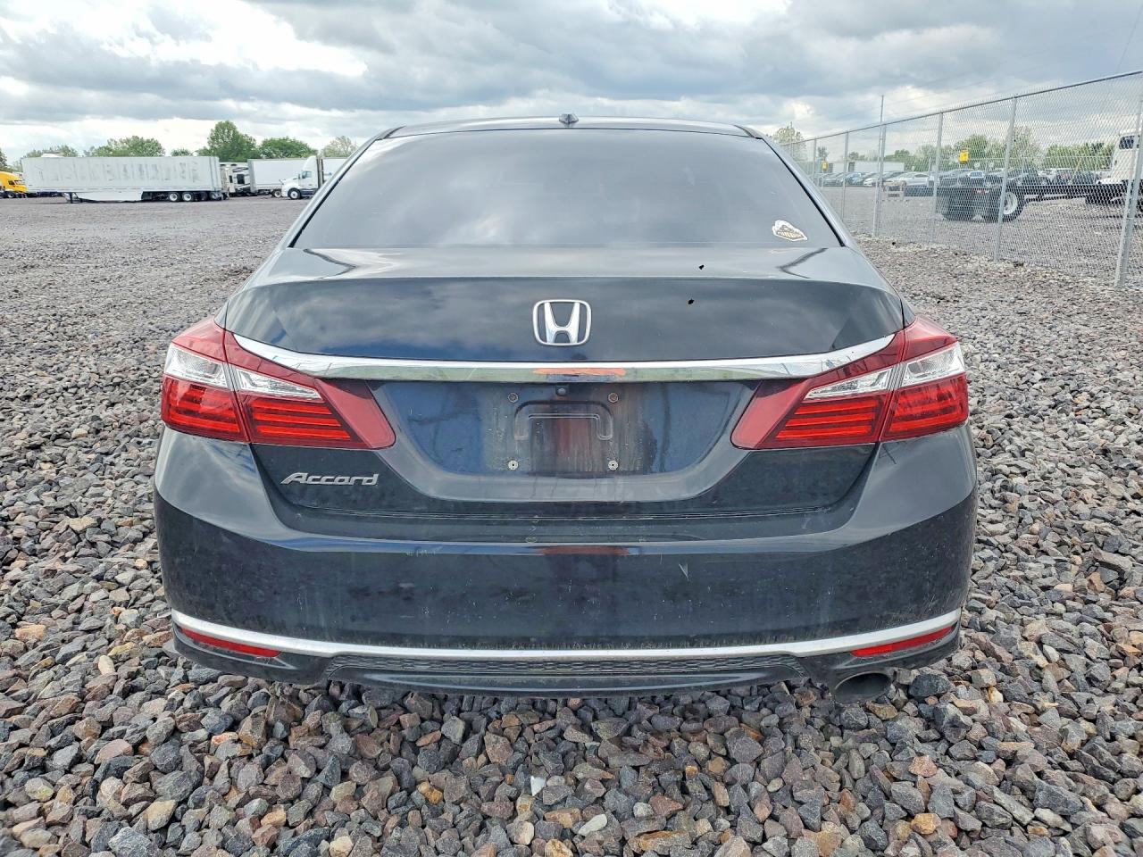 2016 HONDA ACCORD EXL photo 6